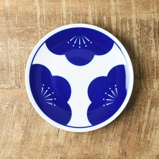 Plates & Dishes